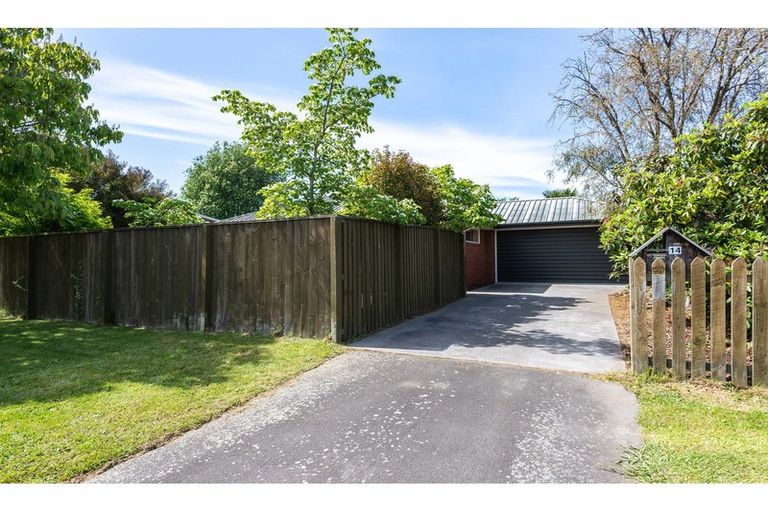 Photo of property in 14 Roslyn Avenue, Mairehau, Christchurch, 8052