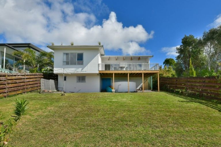 Photo of property in 98 Vipond Road, Stanmore Bay, Whangaparaoa, 0932
