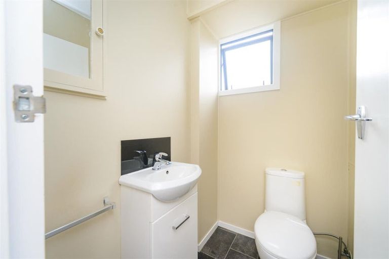 Photo of property in 36 Wanganui Road, Marton, 4710