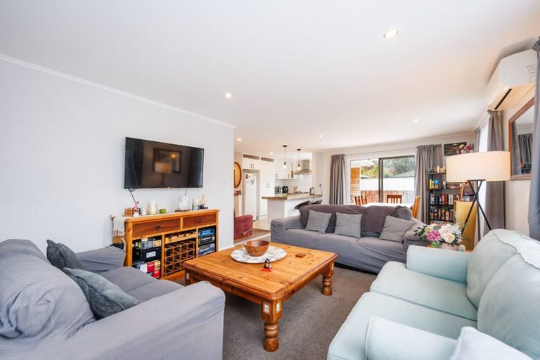 Photo of property in 7 Salisbury Avenue, Terrace End, Palmerston North, 4410