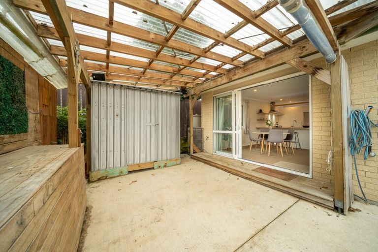 Photo of property in 49a Raroa Terrace, Tawa, Wellington, 5028