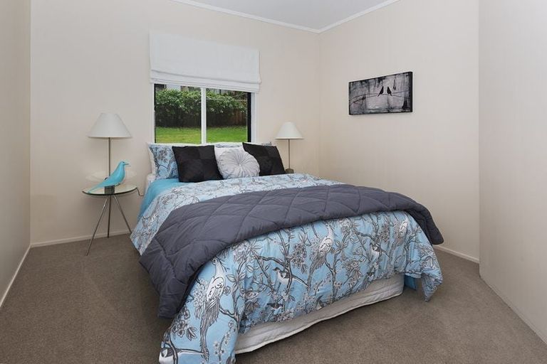 Photo of property in 26 Rotoma Rise, Clover Park, Auckland, 2019