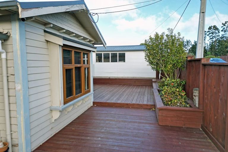 Photo of property in 1 Marshall Street, Bradford, Dunedin, 9011