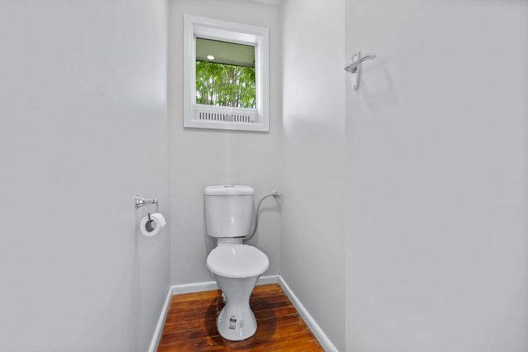 Photo of property in 31 Woodend Road, Woodend, 7610