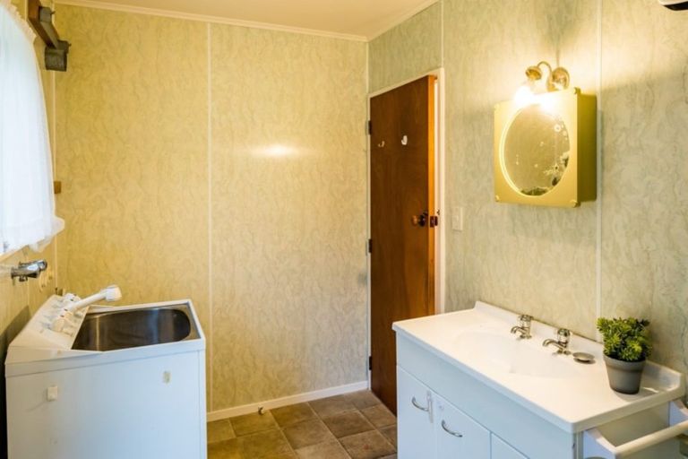 Photo of property in 69 Cluny Road, Plimmerton, Porirua, 5026