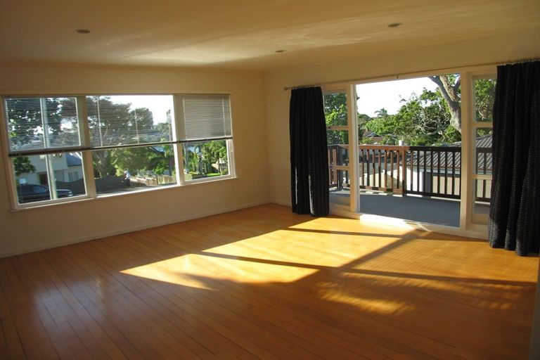 Photo of property in 4/221 Hurstmere Road, Takapuna, Auckland, 0622