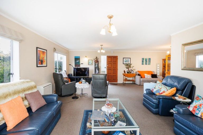 Photo of property in 27 Norfolk Crescent, Feilding, 4702