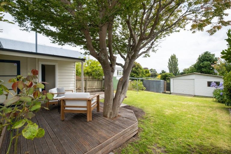 Photo of property in 37 Napier Terrace, Hospital Hill, Napier, 4110