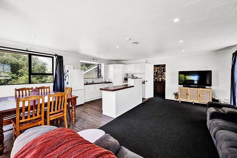 Photo of property in 8a Jade Place, Bell Block, New Plymouth, 4312