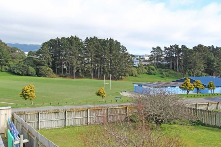 Photo of property in 11a Castor Crescent, Cannons Creek, Porirua, 5024
