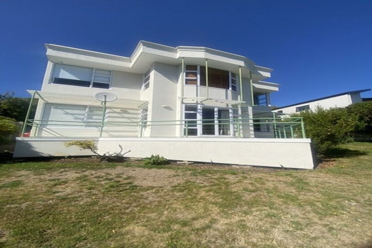 Photo of property in 1/5a Madeley Road, Mount Pleasant, Christchurch, 8081