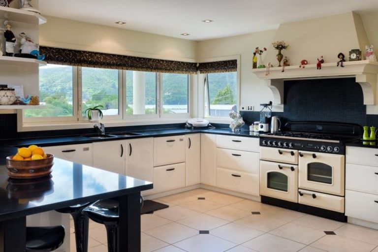 Photo of property in 97 Main Road, Havelock, 7100