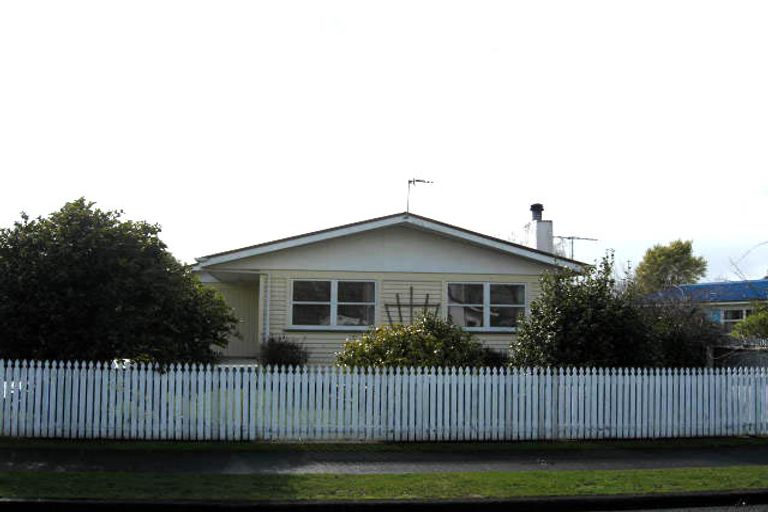 Photo of property in 18 Daniell Street, Solway, Masterton, 5810