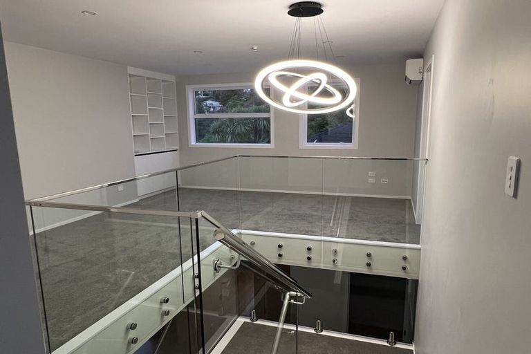 Photo of property in 62a Vandeleur Avenue, Birkdale, Auckland, 0626