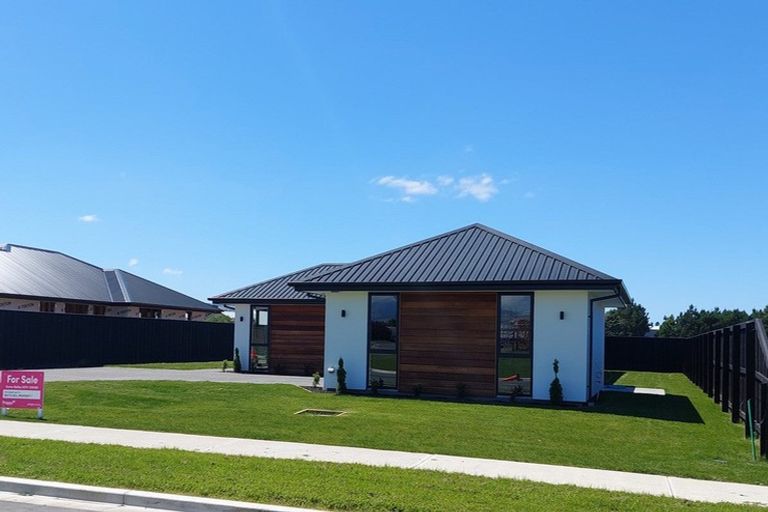 Photo of property in 9 Merino Crescent, Kirwee, 7571