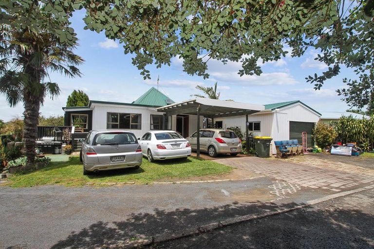 Photo of property in 9 Constable Road, Waiuku, 2123