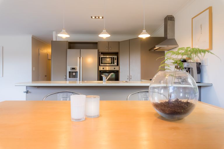 Photo of property in 85 Laingholm Drive, Laingholm, Auckland, 0604