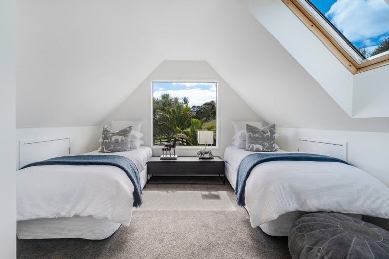 Photo of property in 122 Brownhill Road, Whitford, Manurewa, 2576