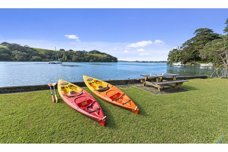 Photo of property in 397 Leigh Road, Whangateau, Warkworth, 0985