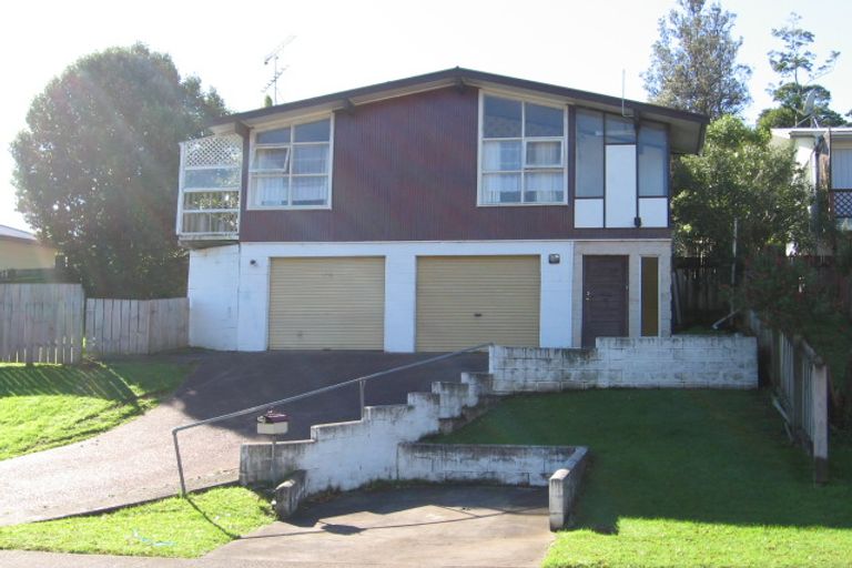 Photo of property in 8 William Hadlow Place, Hatfields Beach, Orewa, 0931
