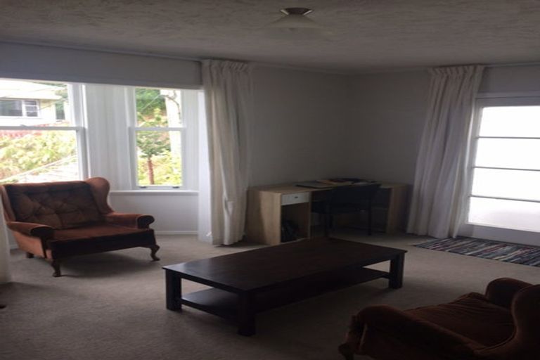 Photo of property in 36 Drummond Street, Mount Cook, Wellington, 6021