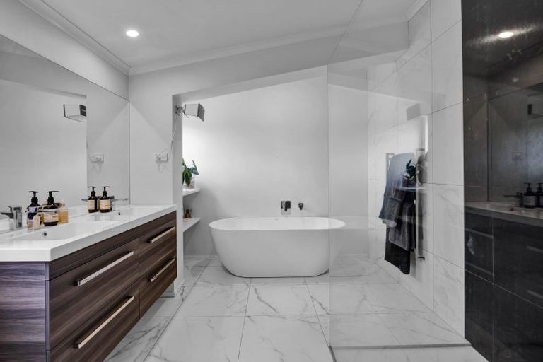 Photo of property in 414/414a Corbett Road, Lepperton, New Plymouth, 4373