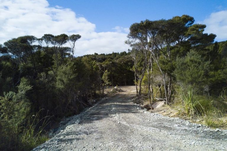 Photo of property in 125 Stratford Drive, Cable Bay, 0420