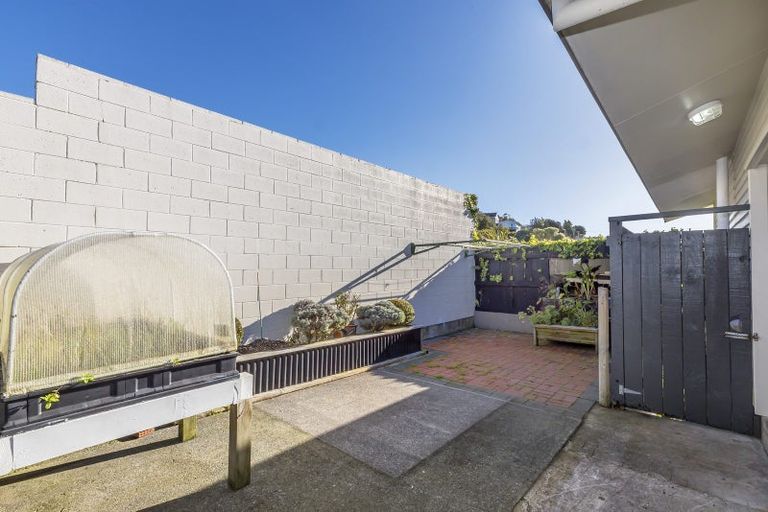 Photo of property in 5a Oak Avenue, Paremata, Porirua, 5024