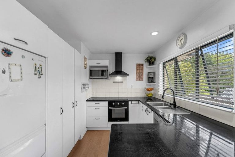Photo of property in 120b Triangle Road, Massey, Auckland, 0614