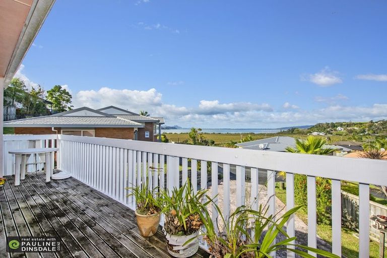 Photo of property in 3 Seabreeze Place, Onerahi, Whangarei, 0110