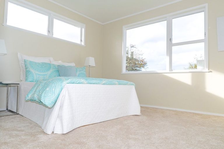 Photo of property in 16 Bettina Place, Manurewa, Auckland, 2102