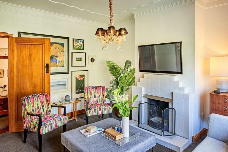 Photo of property in 26 Waitohu Road, York Bay, Lower Hutt, 5013