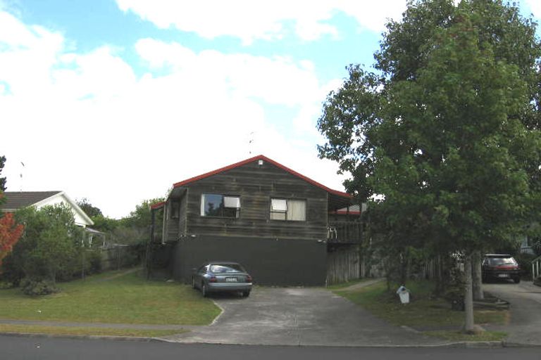 Photo of property in 58 Unsworth Drive, Unsworth Heights, Auckland, 0632