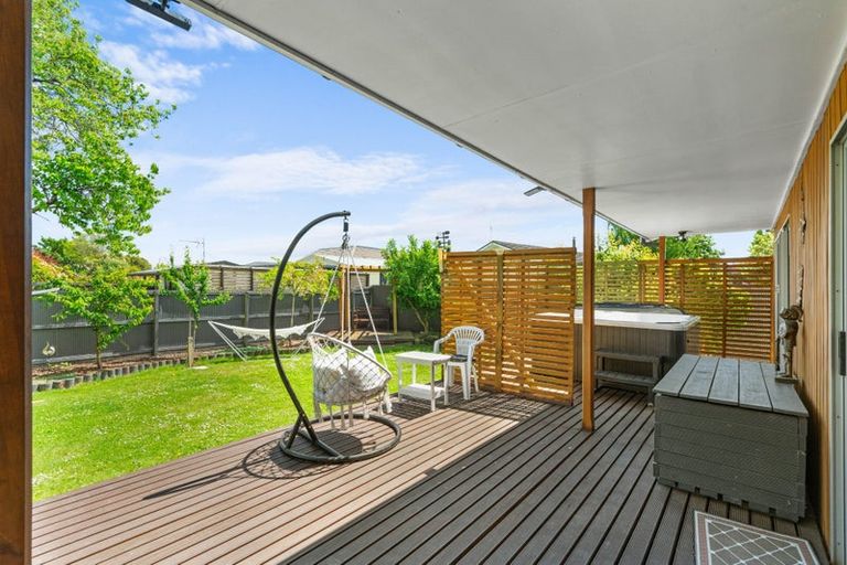 Photo of property in 3 Sarabande Avenue, Redwood, Christchurch, 8051