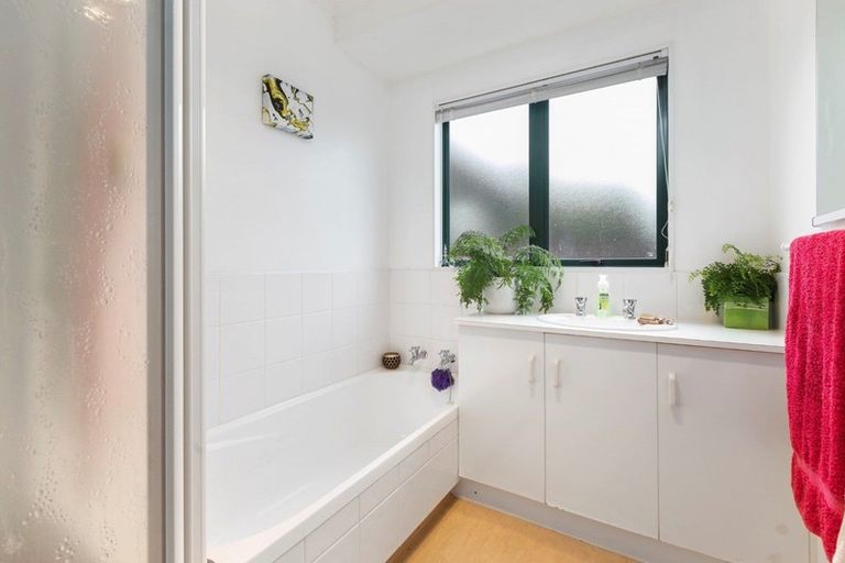 Photo of property in 77b Dickson Road, Papamoa Beach, Papamoa, 3118