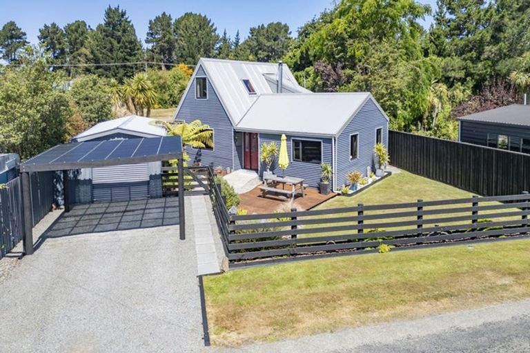 Photo of property in 5 Penfold Square, Leithfield, 7481