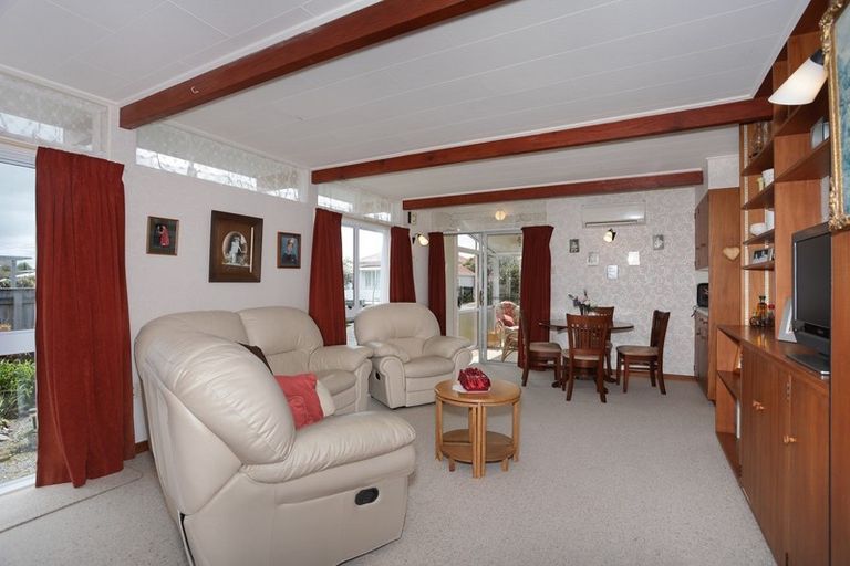 Photo of property in 10 Lambert Street, Marton, 4710