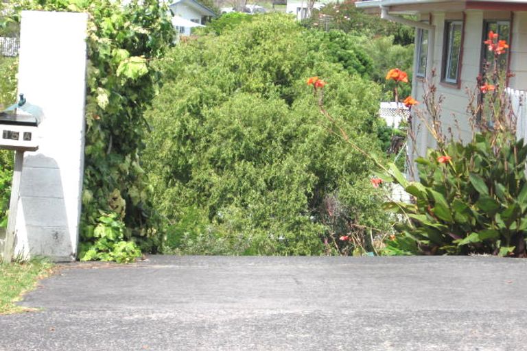 Photo of property in 2/15 Sunburst Lane, Torbay, Auckland, 0630