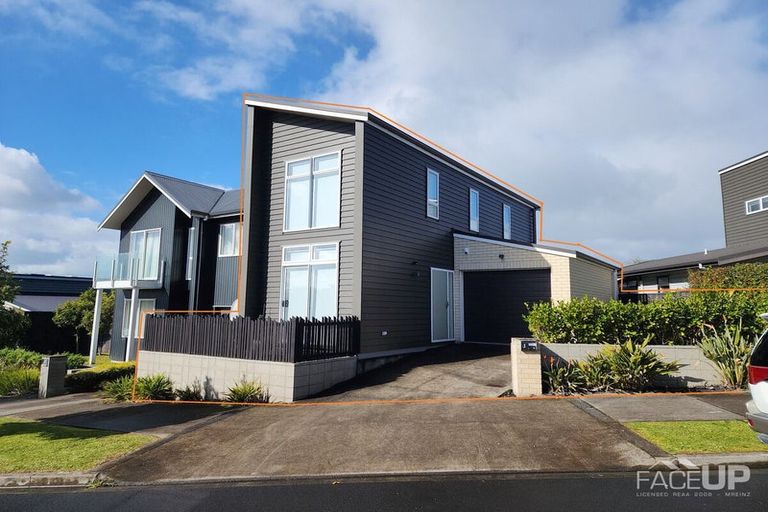 Photo of property in 13 Teal Way, Hobsonville, Auckland, 0616