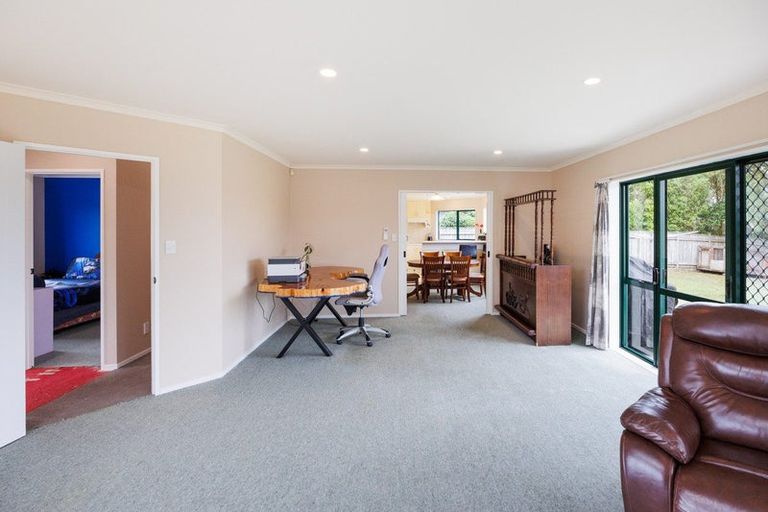 Photo of property in 140 Pacific Drive, Fitzherbert, Palmerston North, 4410