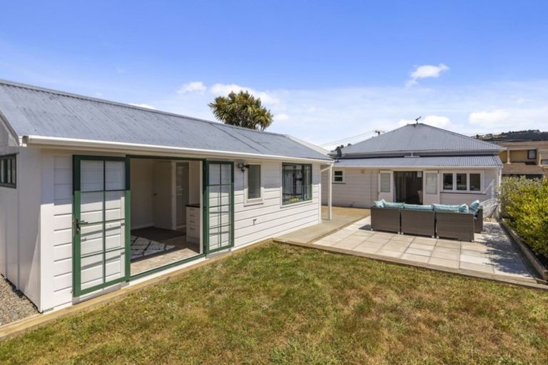 Photo of property in 18 Richmond Street, Petone, Lower Hutt, 5012