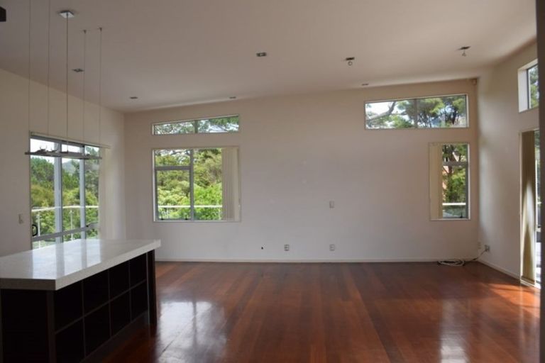 Photo of property in 37 Welsh Hills Road, Swanson, Auckland, 0614