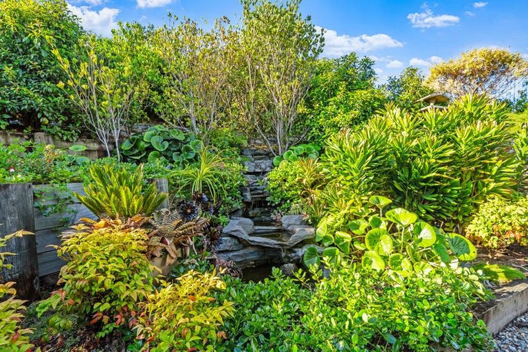 Photo of property in 21 Laguna Place, Matakatia, Whangaparaoa, 0930