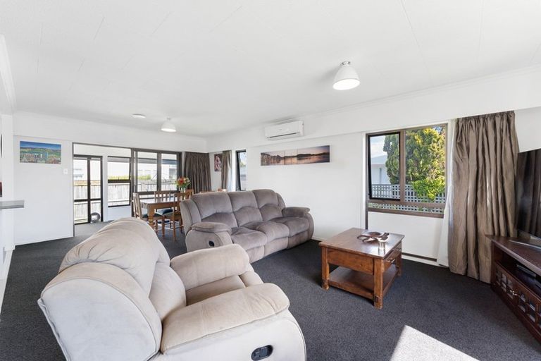 Photo of property in 417 College Street, Hokowhitu, Palmerston North, 4410