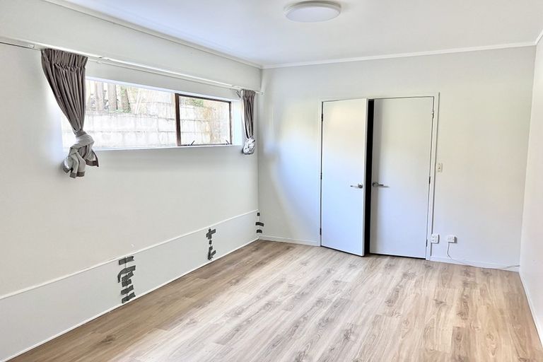 Photo of property in 1/43 Nigel Road, Browns Bay, Auckland, 0630