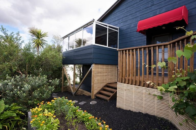 Photo of property in 2/15b Nandana Drive, Glen Eden, Auckland, 0602