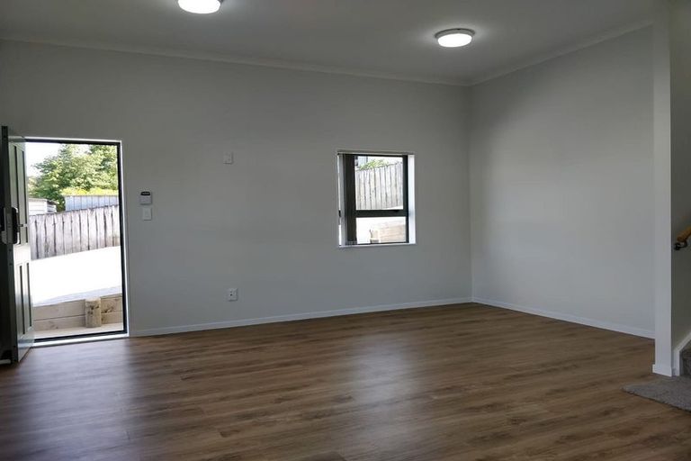 Photo of property in 91 Kamara Road, Glen Eden, Auckland, 0602