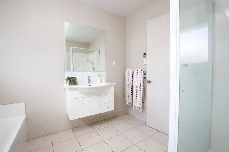 Photo of property in 214c Lincoln Road, Addington, Christchurch, 8024