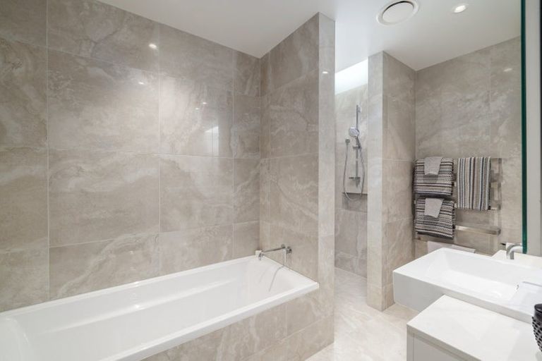 Photo of property in 138c Glandovey Road, Strowan, Christchurch, 8052