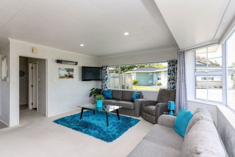 Photo of property in 7 Tukapa Street, Westown, New Plymouth, 4310